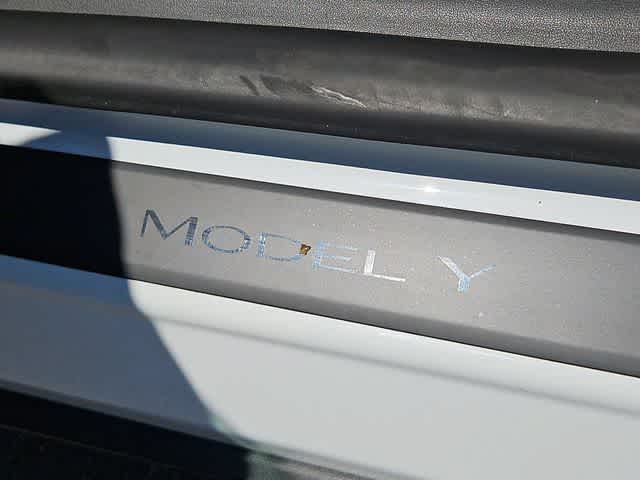 Thumbnail: 2022 Tesla Model Y - 11