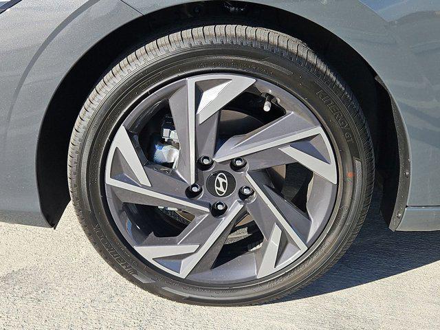 Thumbnail: 2026 Hyundai Elantra - 13