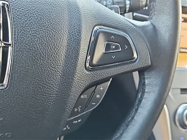 Thumbnail: 2019 Lincoln MKC - 24