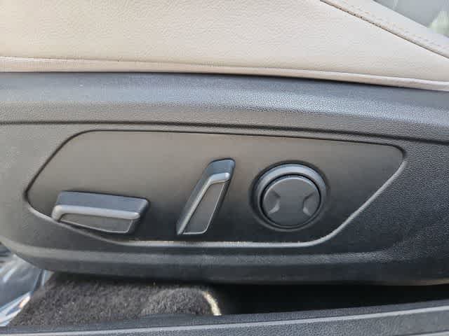 Thumbnail: 2024 Hyundai Elantra - 17