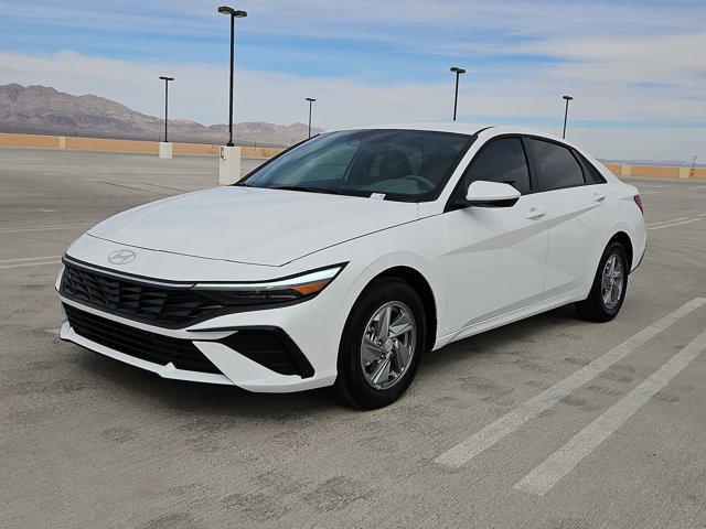 Thumbnail: 2026 Hyundai Elantra - 4