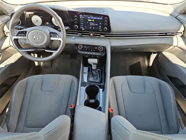 Thumbnail: 2022 Hyundai Elantra - 15