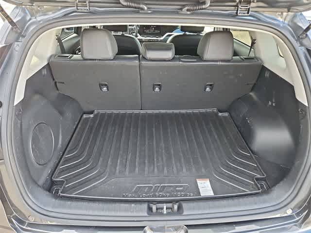 Thumbnail: 2022 Kia Niro - 35