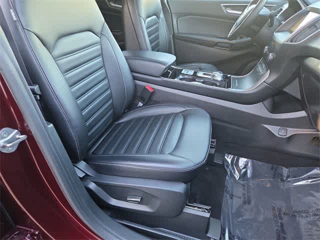 Thumbnail: 2019 Ford Edge - 21