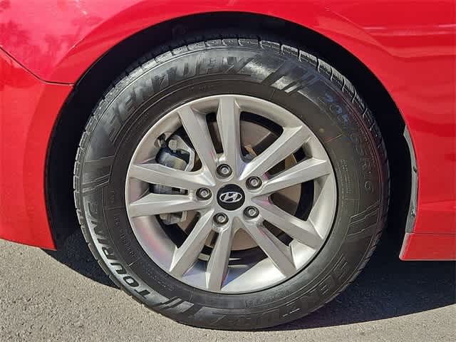 Thumbnail: 2015 Hyundai Sonata - 14