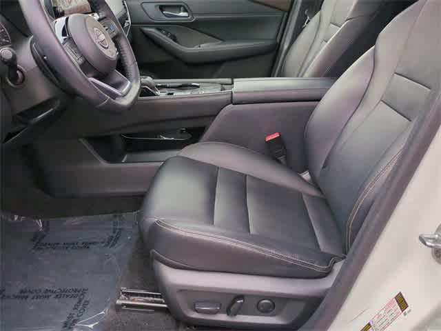 Thumbnail: 2023 Nissan Rogue - 17