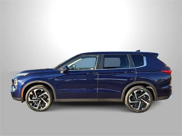 Thumbnail: 2022 Mitsubishi Outlander - 5