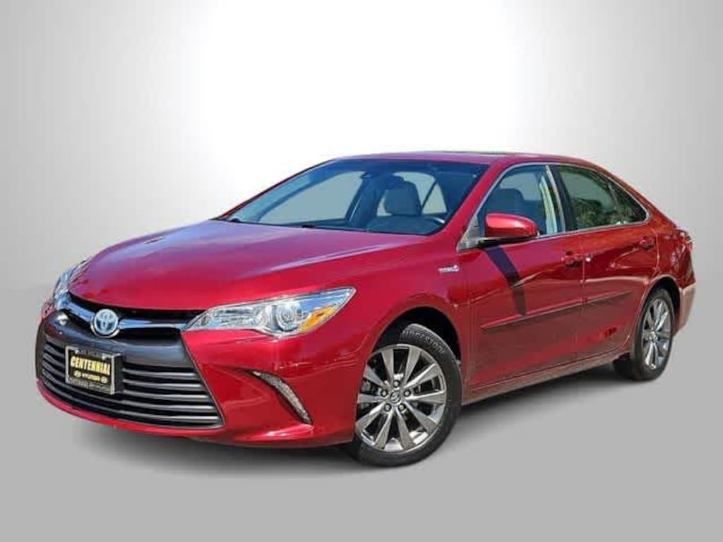 Used 2017 Toyota Camry Hybrid XLE Sedan