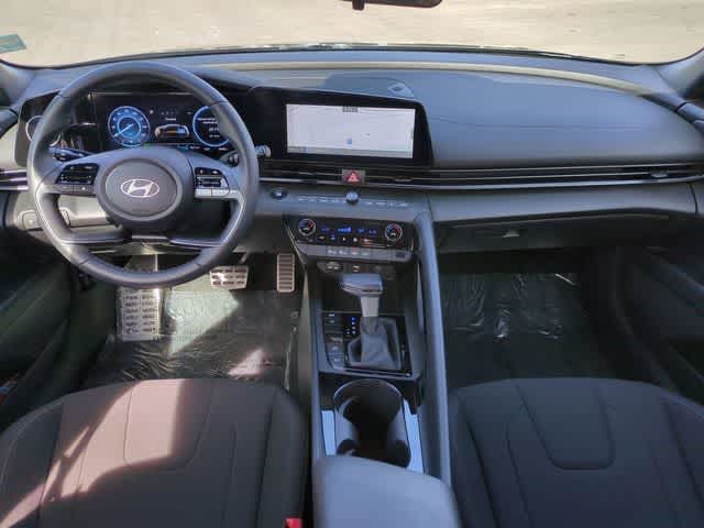 Thumbnail: 2025 Hyundai Elantra - 15