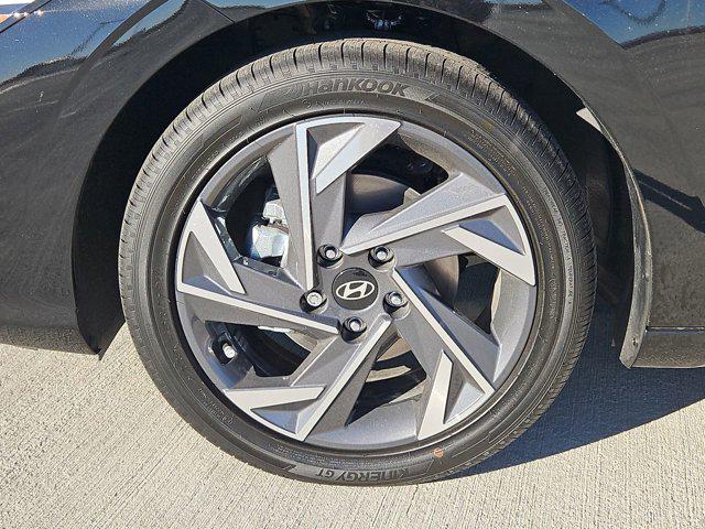 Thumbnail: 2025 Hyundai Elantra - 13