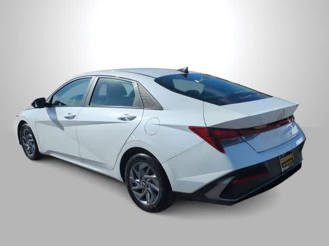 Thumbnail: 2024 Hyundai Elantra - 6
