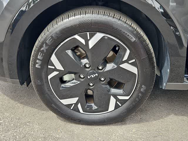 Thumbnail: 2025 Kia Niro - 13