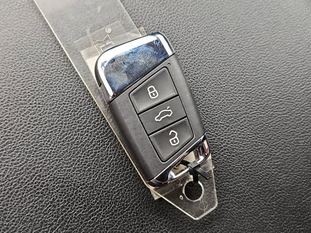 Thumbnail: 2021 Volkswagen Atlas - 33