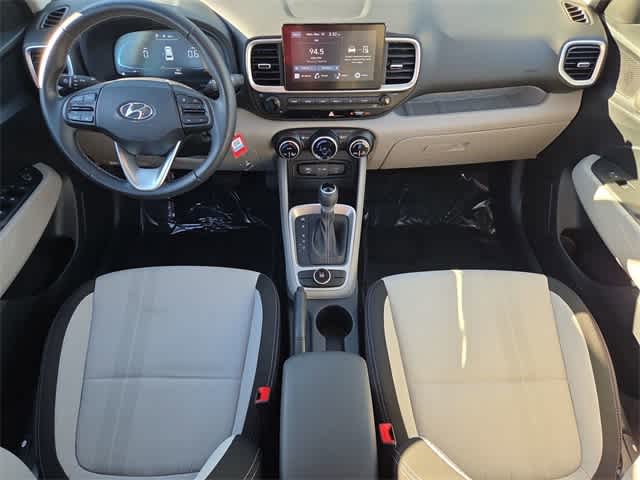 Thumbnail: 2023 Hyundai Venue - 15