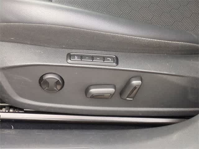 Thumbnail: 2022 Volkswagen ID.4 - 17