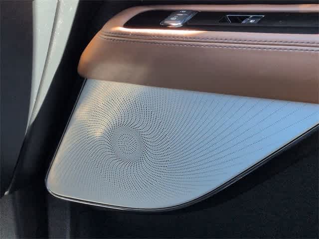 Thumbnail: 2022 Lincoln Aviator - 32