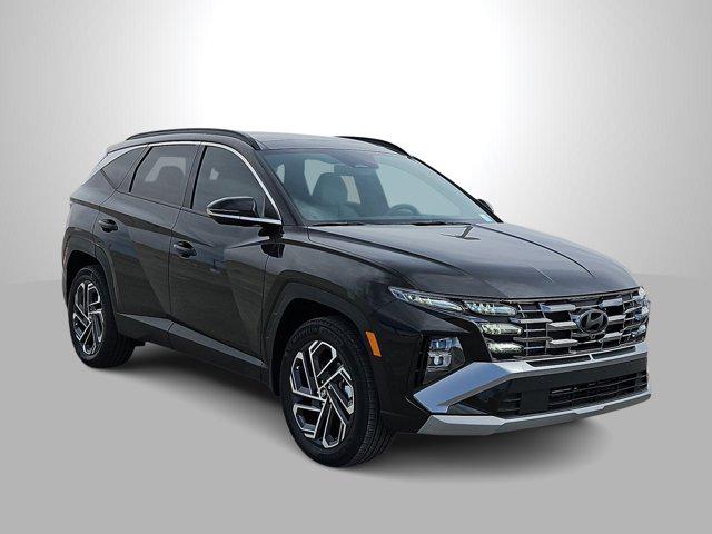 2025 Hyundai Tucson Hybrid Limited photo 2