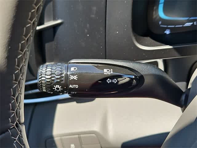 Thumbnail: 2025 Hyundai Elantra - 25