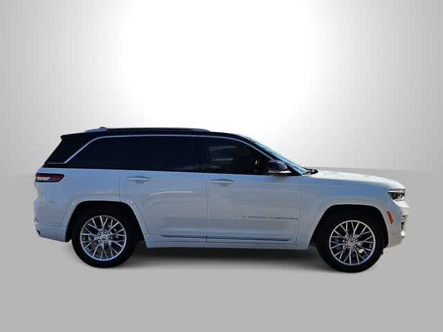 Thumbnail: 2022 Jeep Grand Cherokee - 9