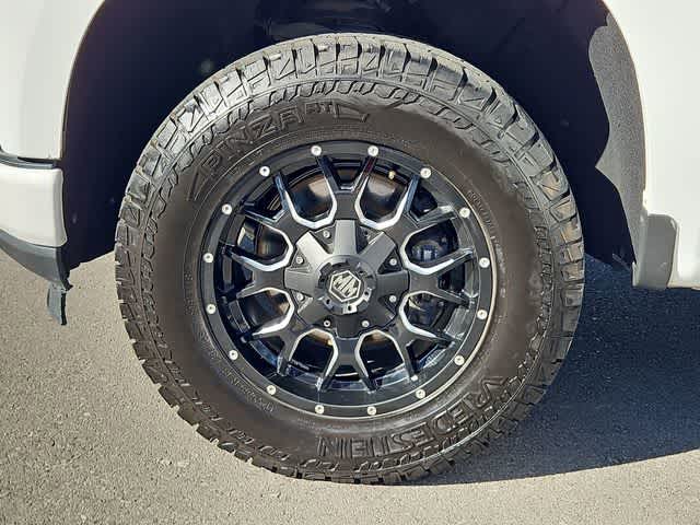 Thumbnail: 2021 Chevrolet Silverado 1500 - 14