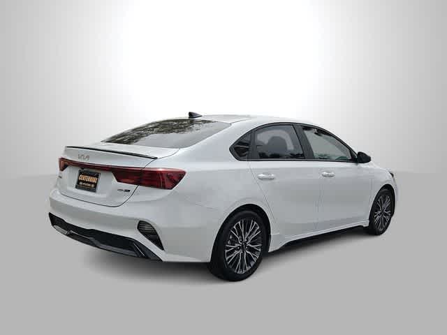 Thumbnail: 2023 Kia Forte - 8