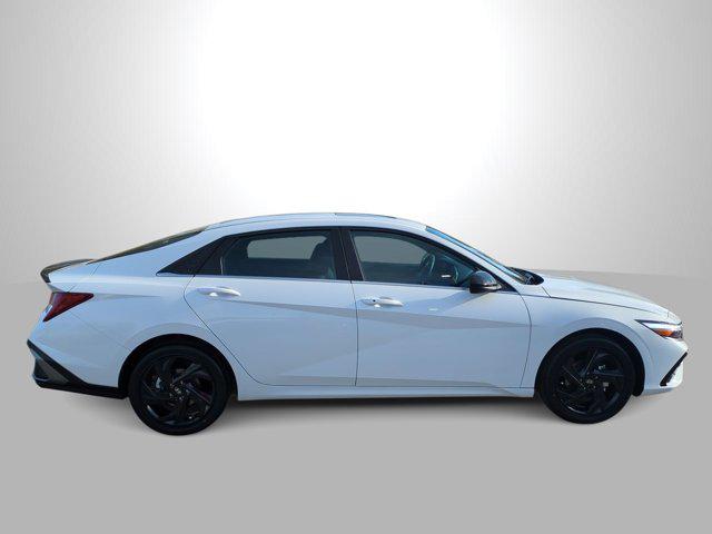 Thumbnail: 2026 Hyundai Elantra - 9