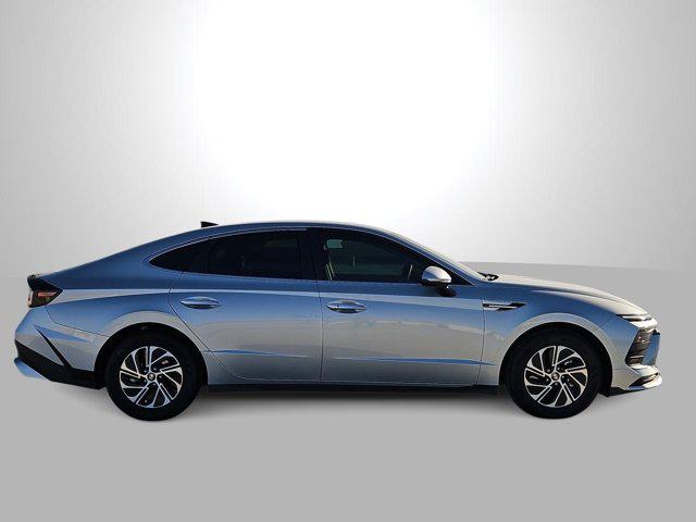 Thumbnail: 2026 Hyundai Sonata - 9