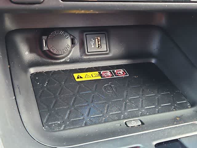 Thumbnail: 2025 Toyota RAV4 - 32