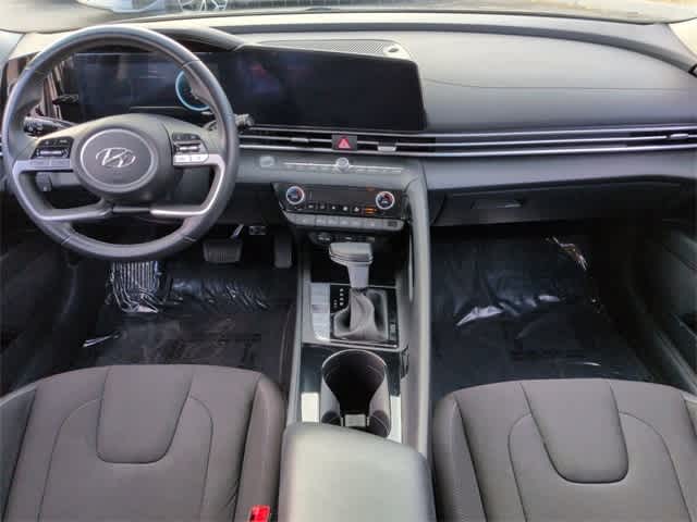 Thumbnail: 2023 Hyundai Elantra - 16