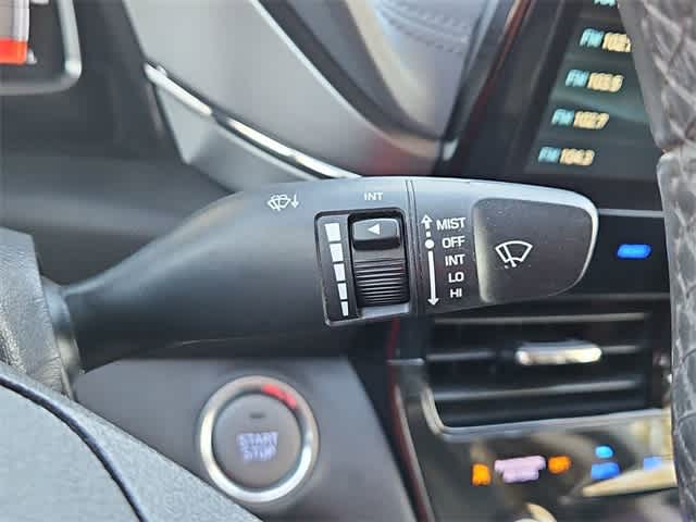 Thumbnail: 2020 Hyundai Ioniq - 25