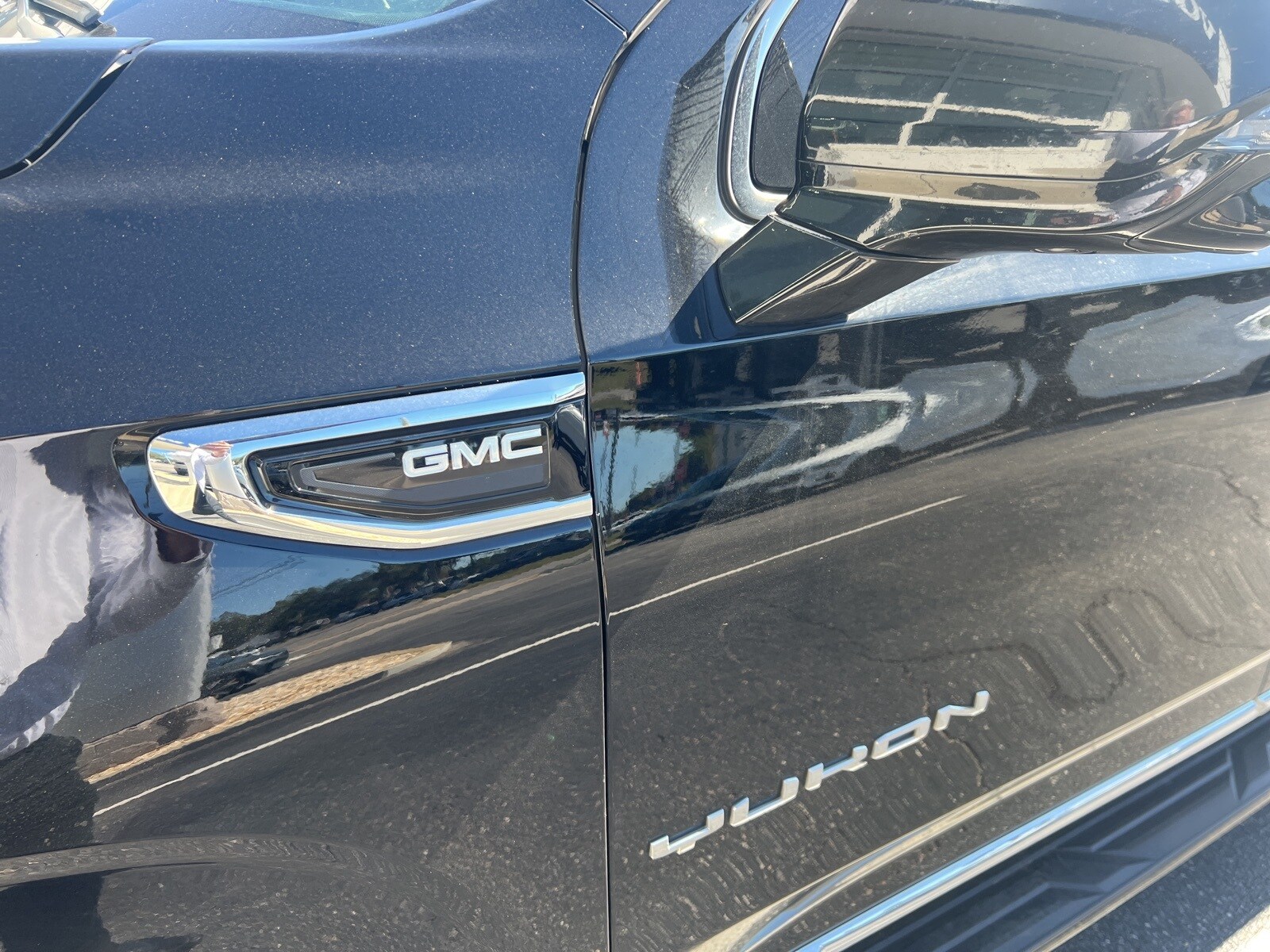 2022 Gmc Yukon SLT photo 4