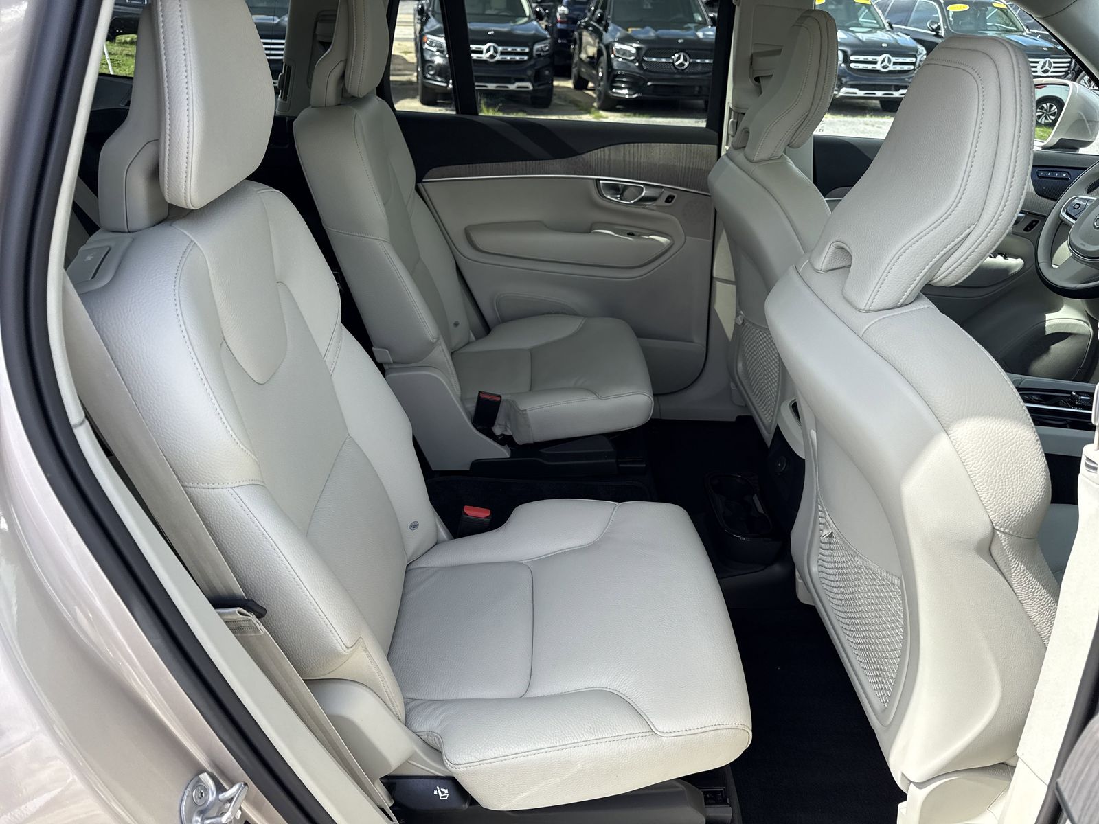 2024 Volvo XC90 Plus - Photo 30