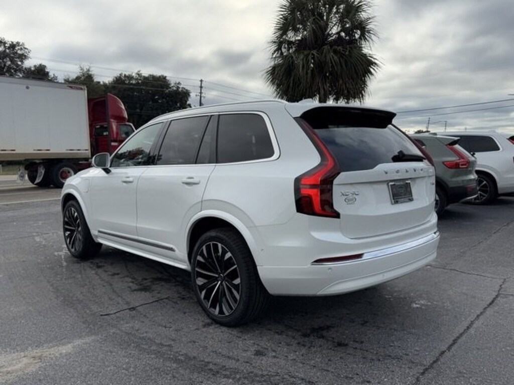 New 2025 Volvo XC90 plug-in hybrid T8 (2025.5) Ultra 7-Seater SUV