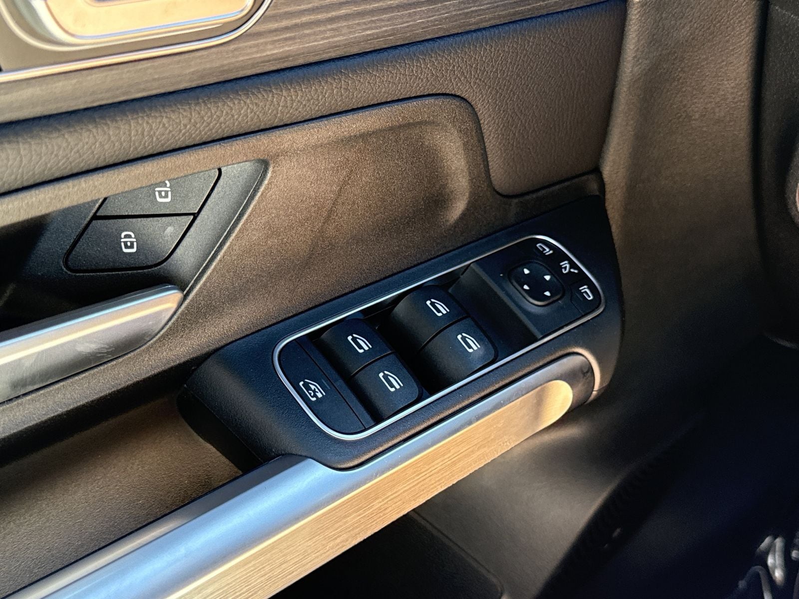 2026 Mercedes-Benz GLB GLB 250 - Photo 16