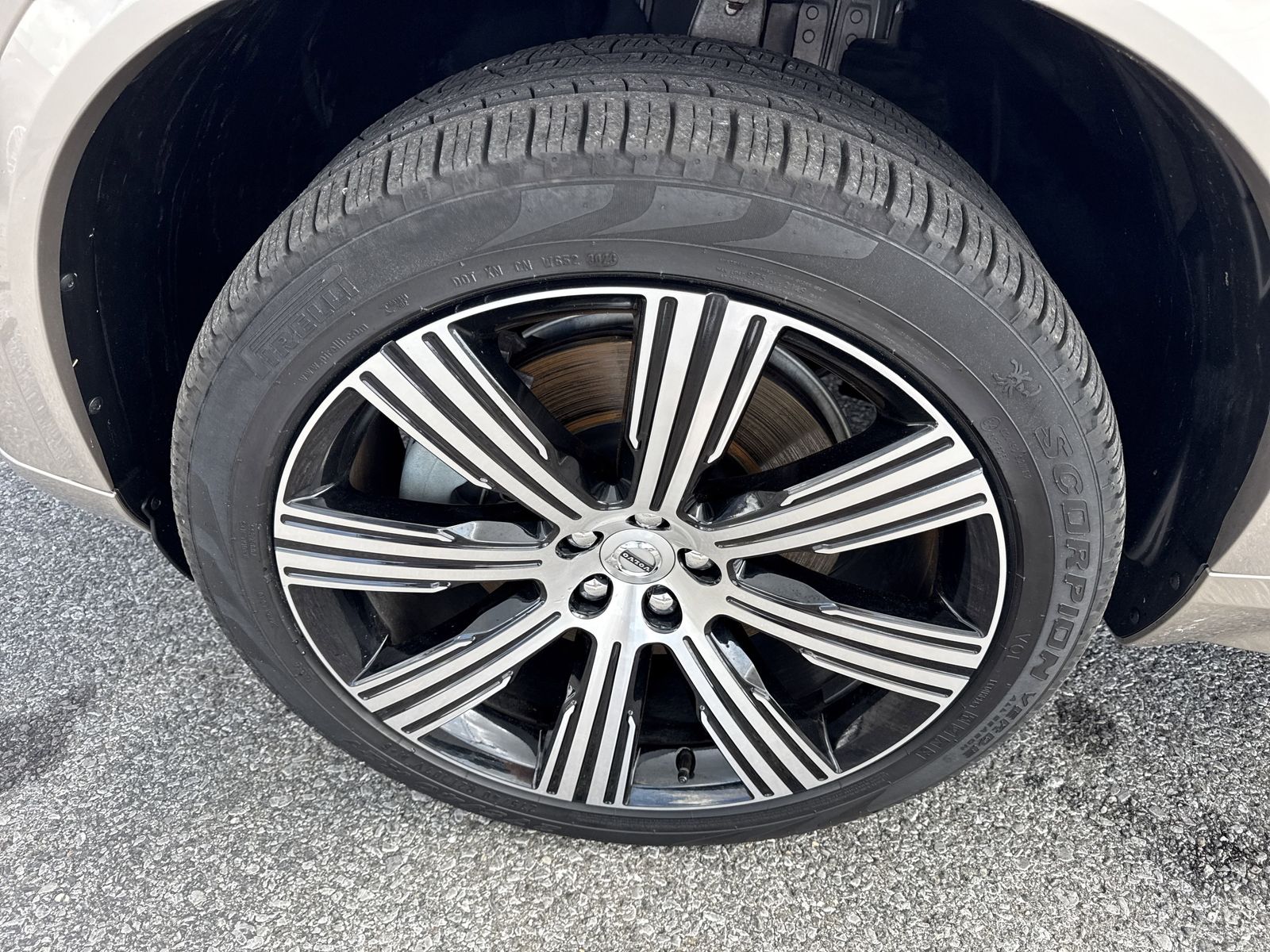 2024 Volvo XC90 Plus - Photo 46