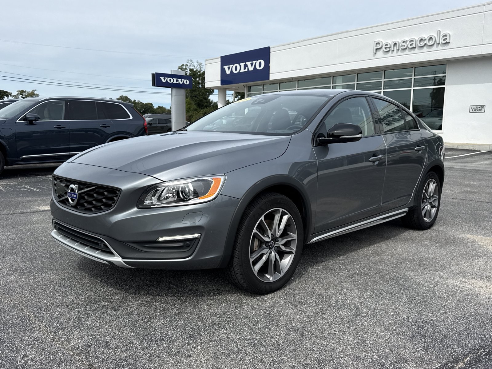 2018 Volvo S60 Cross Country T5 Sedan