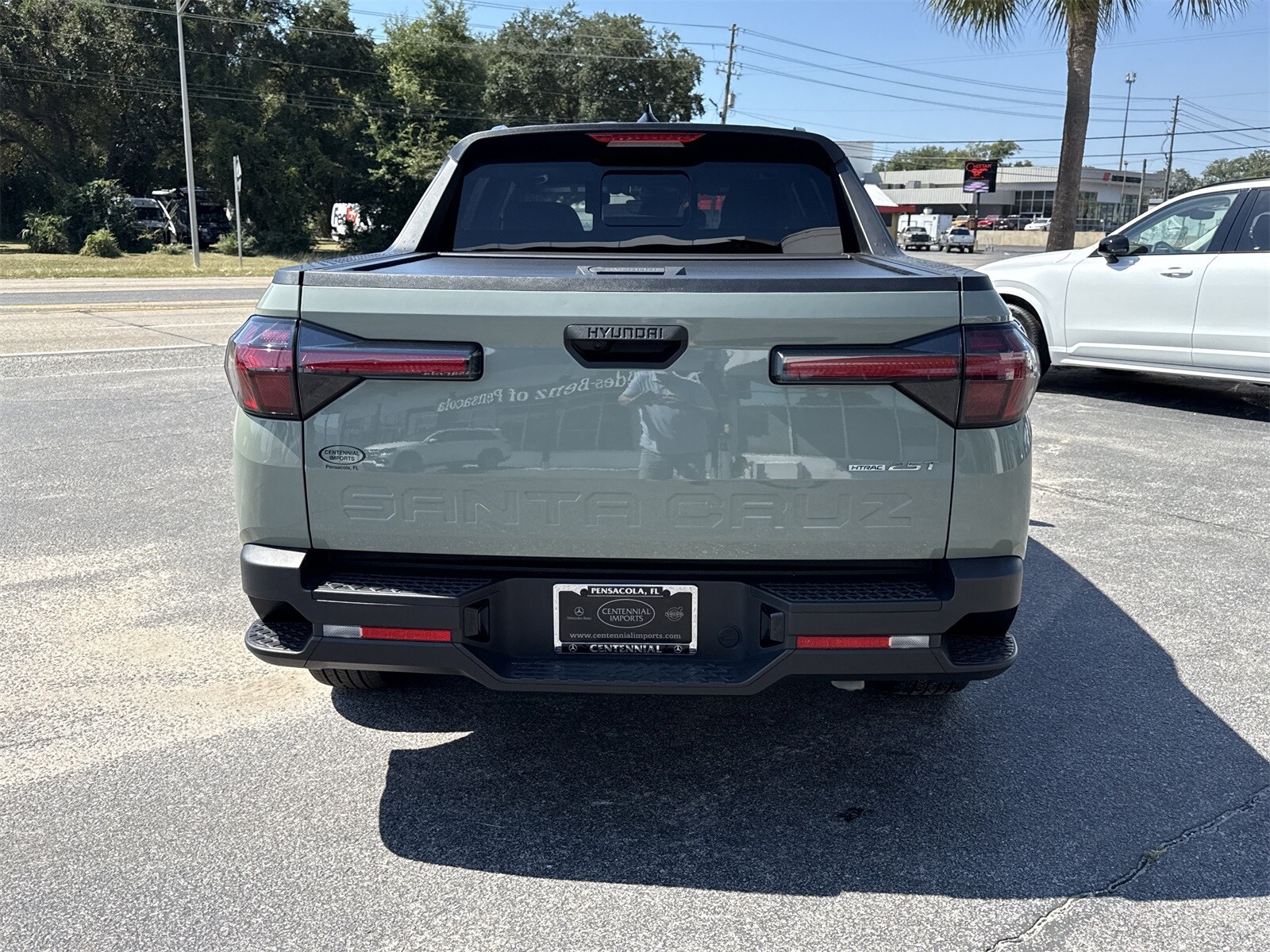 2022 Hyundai Santa Cruz SEL Premium photo 2