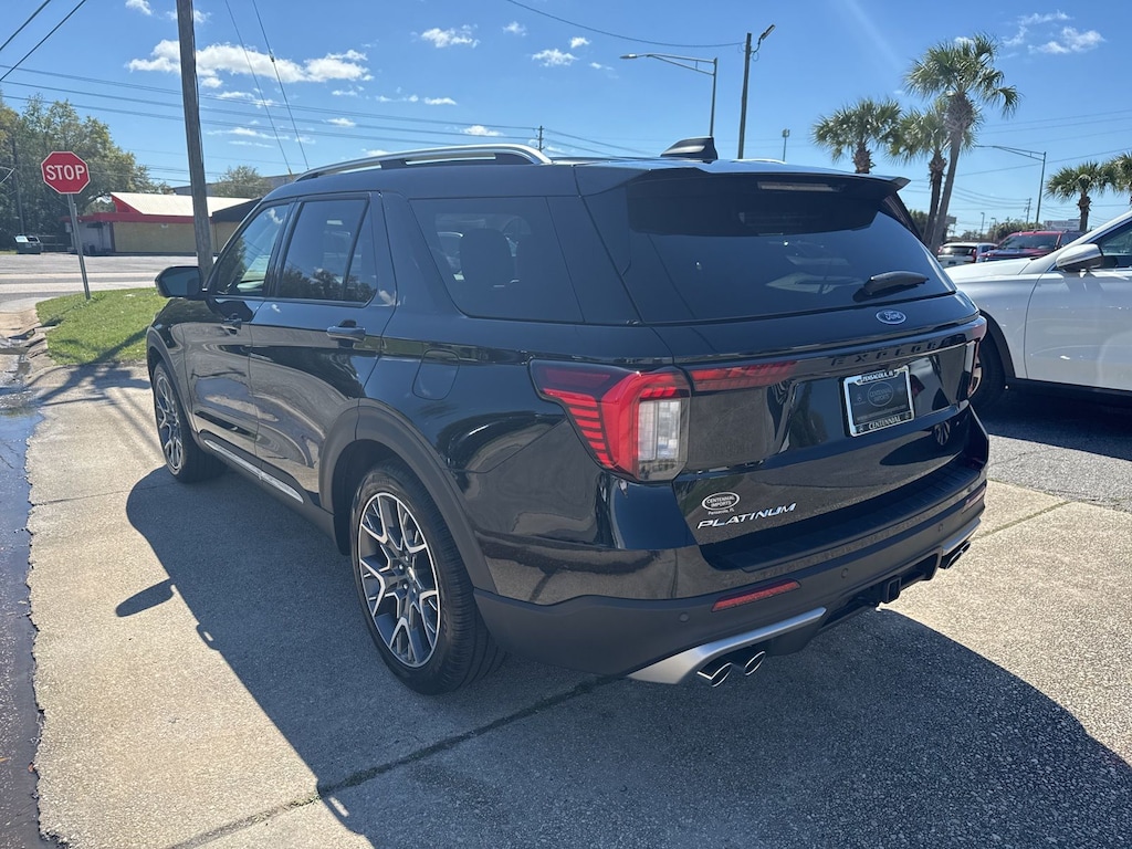 Used 2025 Ford Explorer Platinum SUV