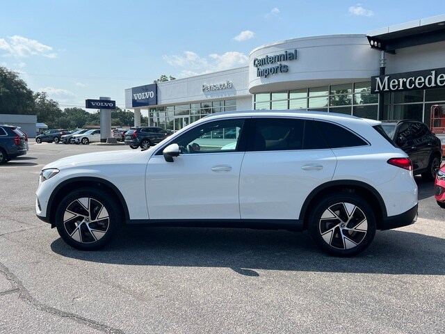 2024 Mercedes Benz GLC 300 4MATIC photo 2