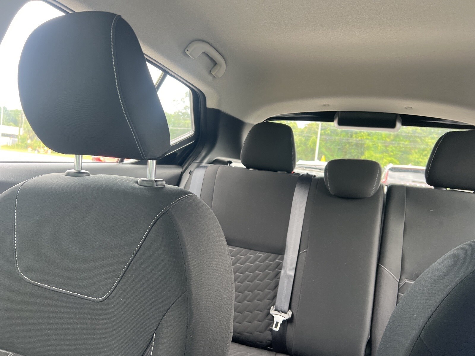 2021 Nissan Kicks SV photo 3