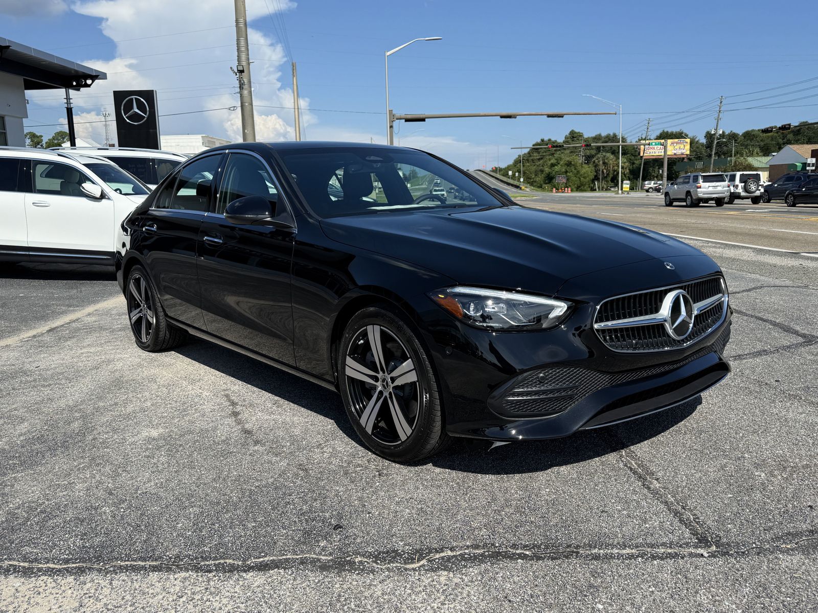2025 Mercedes-Benz C-Class Sedan C 300 - Photo 7