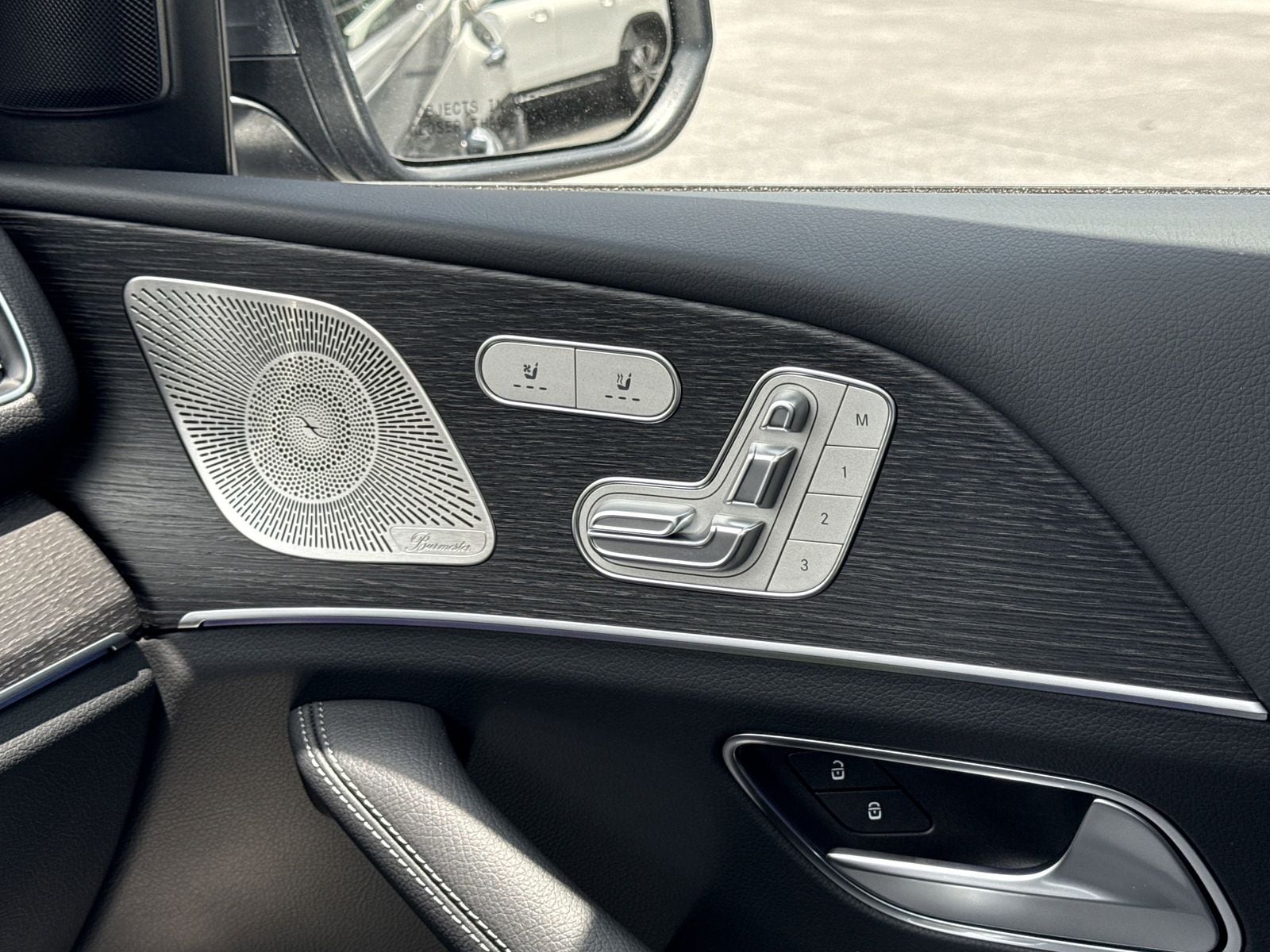 2025 Mercedes-Benz GLE GLE450E - Photo 33