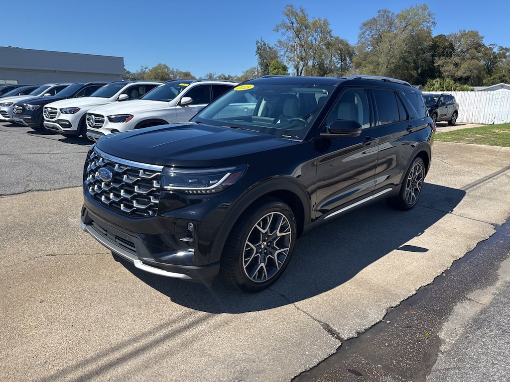 Used 2025 Ford Explorer Platinum SUV