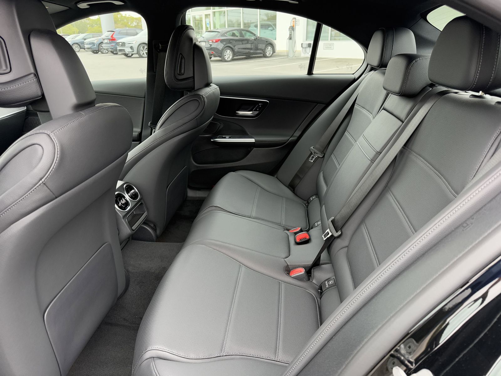 2025 Mercedes-Benz C-Class Sedan C 300 - Photo 12