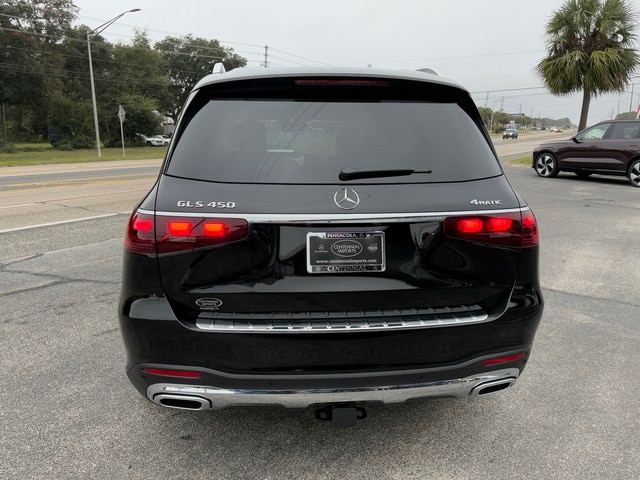 2025 Mercedes Benz GLS 450 4MATIC photo 4