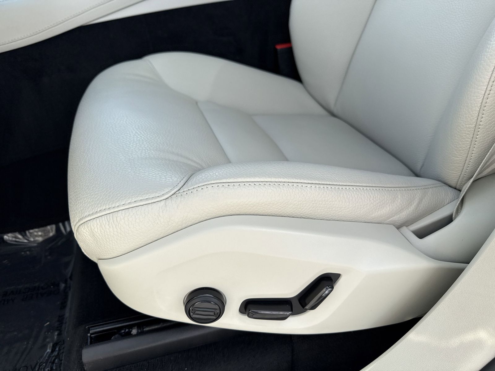 2024 Volvo XC90 Plus - Photo 42