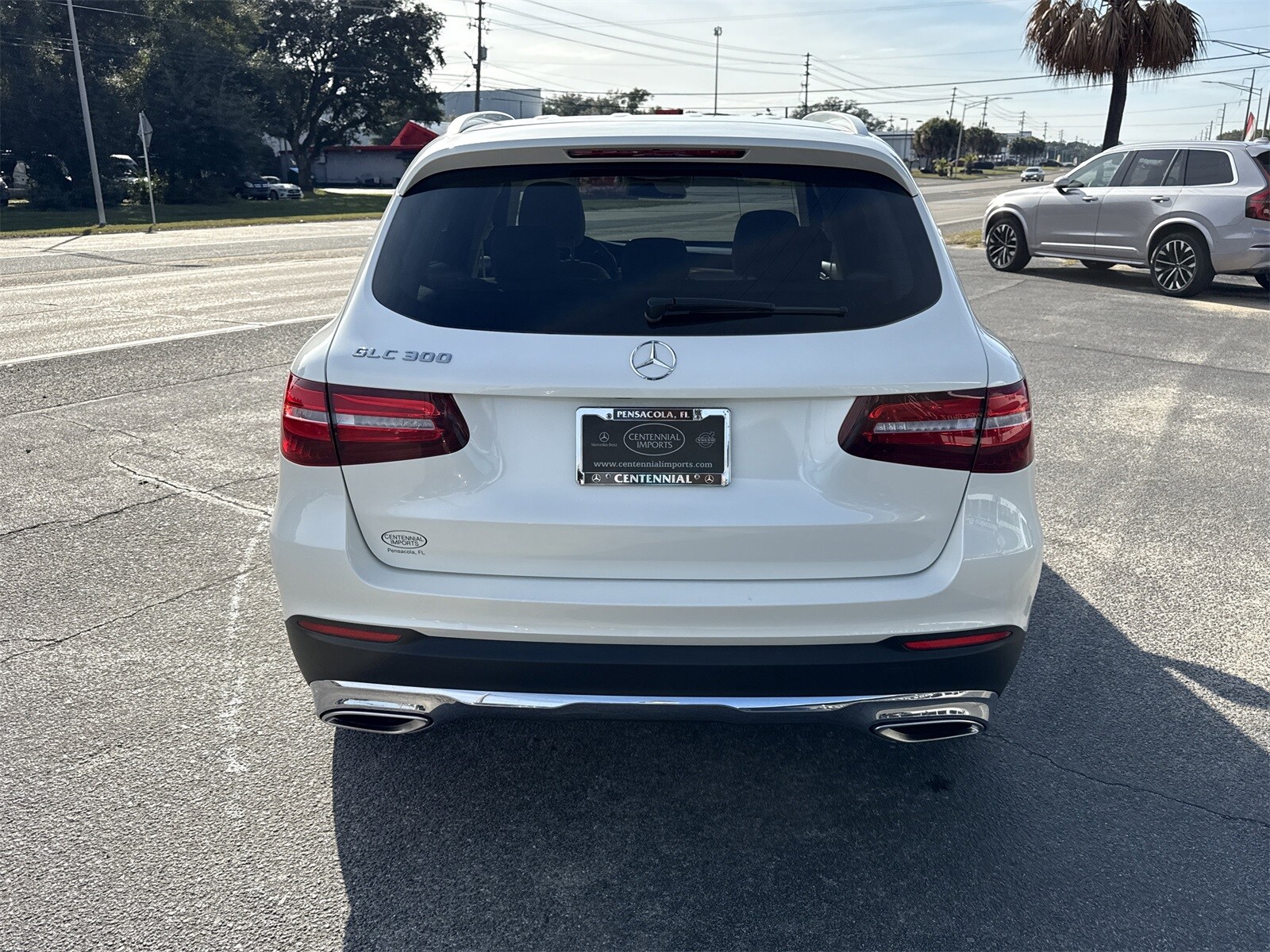 2018 Mercedes Benz GLC 300 photo 3