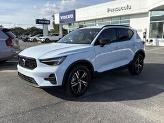 2026 Volvo XC40
