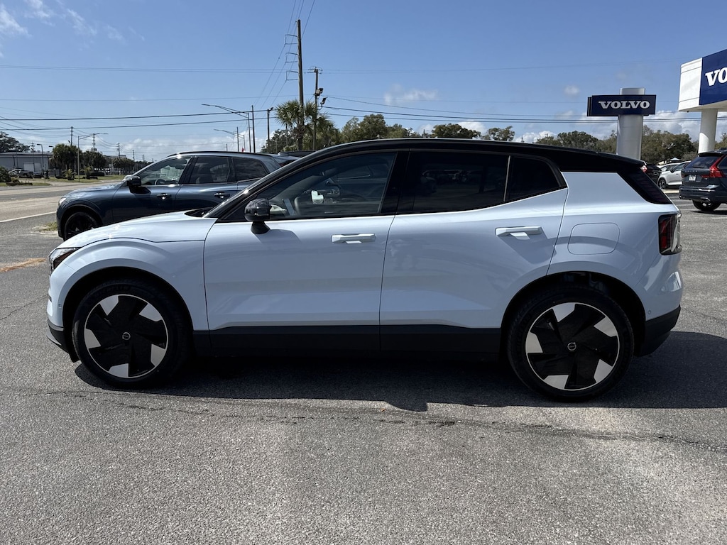 New 2026 Volvo EX30 Twin Motor Ultra SUV