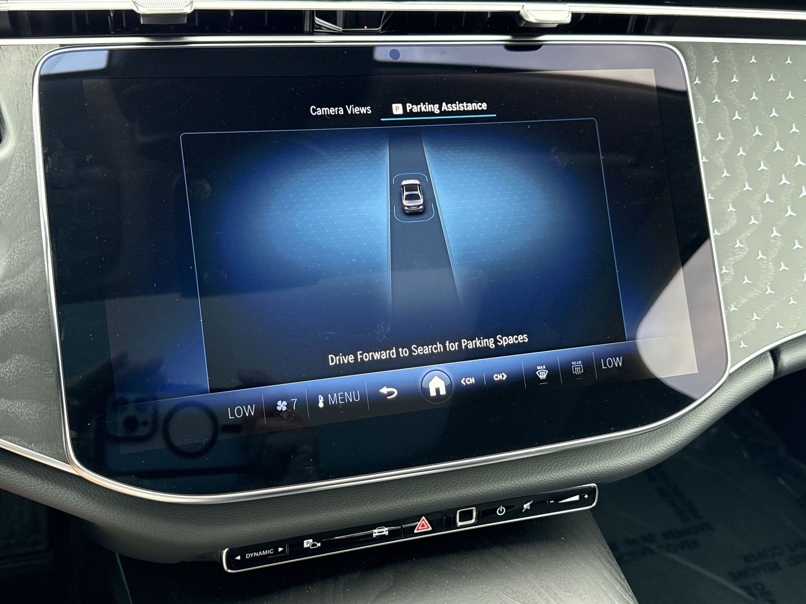 2025 Mercedes-Benz E-Class E350 - Photo 27